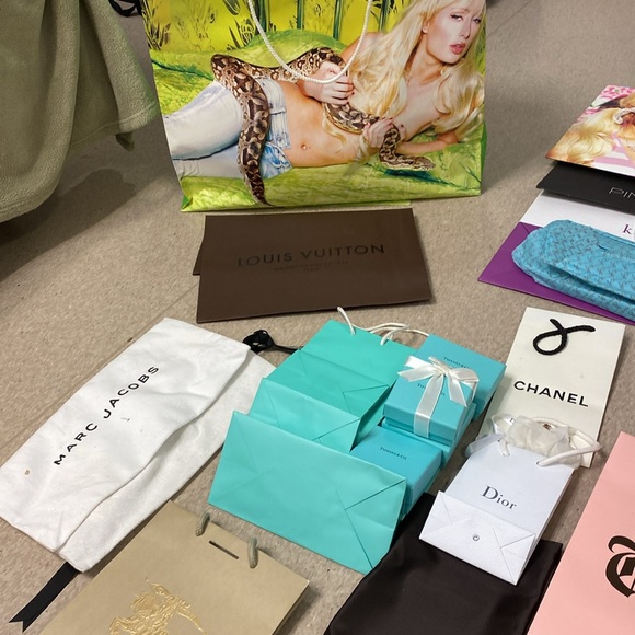 Bags! Couture Bags! Luxe Bags! SHOPPING we all like a little shopping, riight?! - Picture 3 of 5